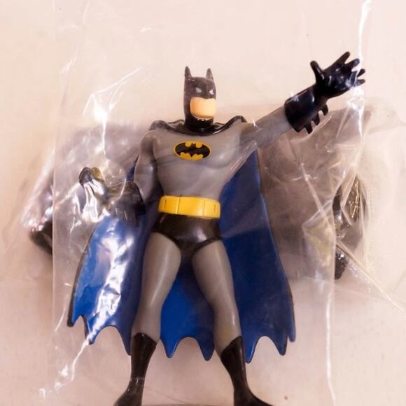 VINTAGE DC Comics Batman & Batmobile Cake Topper Set NIP 2006-07 - Picture 11 of 12